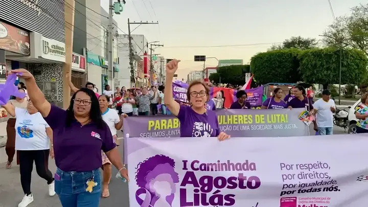 Registro 14 da Caminhada Agosto Lilás pela vida das mulheres em Ipirá
