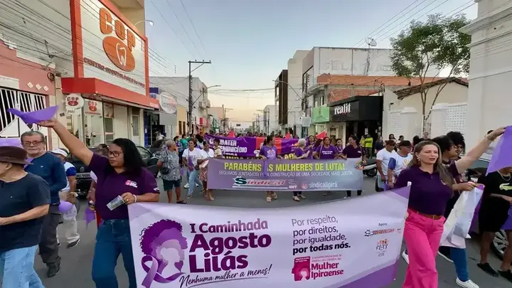 Registro 17 da Caminhada Agosto Lilás pela vida das mulheres em Ipirá
