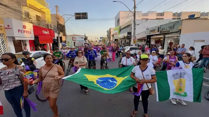 Registro 24 da Caminhada Agosto Lilás pela vida das mulheres em Ipirá