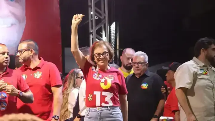Registro 7 do Comício do 13 em Irecê