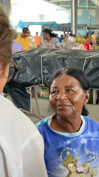 Registro 6 do comitê e da panfletagem na Feira Livre de Riachão do Jacuípe
