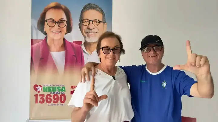 Registro 13 do comitê e da panfletagem na Feira Livre de Riachão do Jacuípe