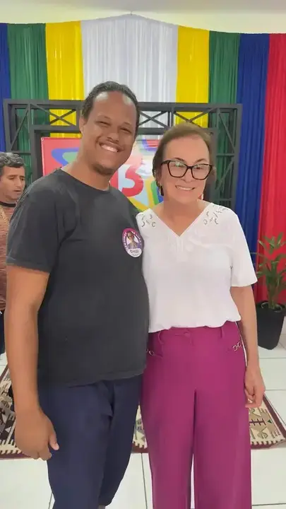 Registro 14 do comitê e da panfletagem na Feira Livre de Riachão do Jacuípe
