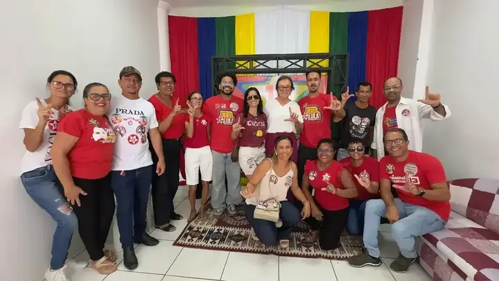 Registro 36 do comitê e da panfletagem na Feira Livre de Riachão do Jacuípe