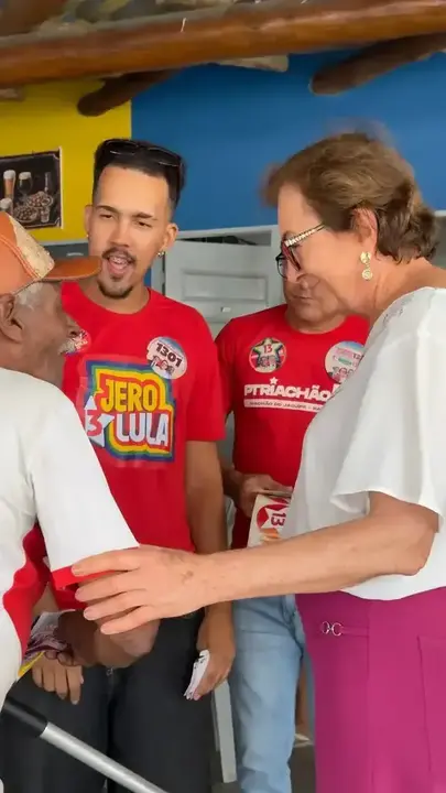 Registro 41 do comitê e da panfletagem na Feira Livre de Riachão do Jacuípe
