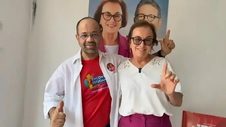 Registro 44 do comitê e da panfletagem na Feira Livre de Riachão do Jacuípe